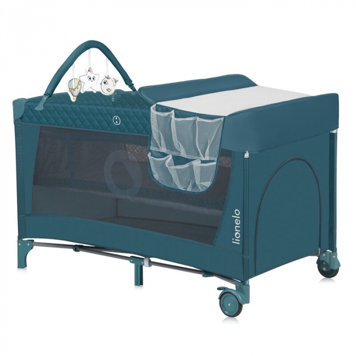 Patut pliant, Lionelo, Flower, Cu doua nivele, Cu arcada, Geanta transport, Masuta de infasat, Bara cu jucarii, Fereastra laterala, 120x60 cm, Conform cu standardele europeane de securitate EN 716 si  [1]