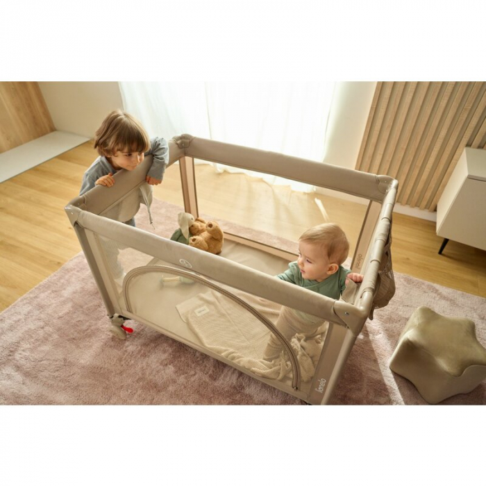 Patut pliant, Lionelo, Laura, 102 x 74 cm, Cu doua nivele, Functie de tarc, Cu roti, Include salteluta si geanta de transport, Pereti din plasa, Deschidere laterala, Pana la 15 kg, 0 luni +, Verde [27]