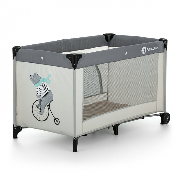 Patut pliant, Petite&Mars, Nyja Teddy Biker, Cu un nivel, Cu intrare laterala cu fermoar, 2 roti, 120x60 cm, Conform cu standardele europene de securitate EN 716-1:207+AC:2019, EN 716-2:2017, EN 71-3: [2]