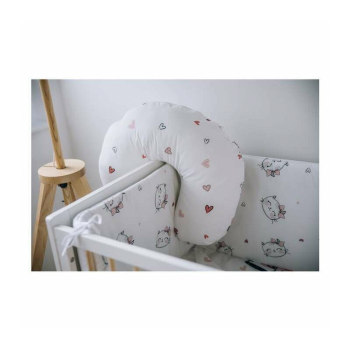 Perna alaptare, Bubaba, Cu husa detasabila, 70x60x18 cm, Kitties&Hearts/White [5]