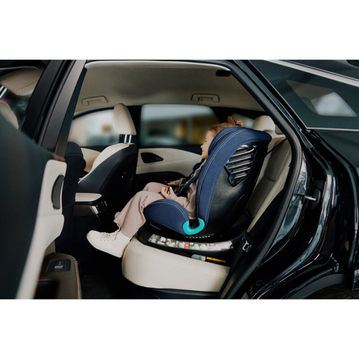 Scaun auto, Lionelo, Bastiaan One i-Size, 4 in 1, Protectie laterala, Cu spatar inclinabil in 4 pozitii, Cu tetiera reglabila in 13 pozitii, Rotire 360 grade, Top Tether, 0-36 Kg, 40-150 cm, Cu Isofix [41]