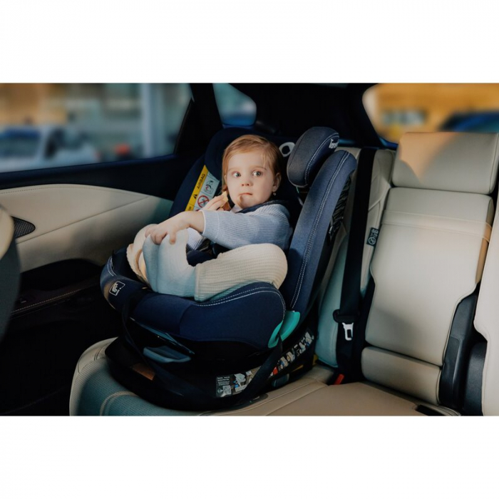 Scaun auto, Lionelo, Bastiaan One i-Size, 4 in 1, Protectie laterala, Cu spatar inclinabil in 4 pozitii, Cu tetiera reglabila in 13 pozitii, Rotire 360 grade, Top Tether, 0-36 Kg, 40-150 cm, Cu Isofix [46]