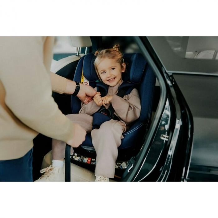 Scaun auto, Lionelo, Bastiaan One i-Size, 4 in 1, Protectie laterala, Cu spatar inclinabil in 4 pozitii, Cu tetiera reglabila in 13 pozitii, Rotire 360 grade, Top Tether, 0-36 Kg, 40-150 cm, Cu Isofix [49]