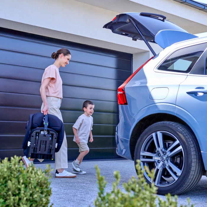 Scaun auto pliabil, Lionelo, Nelly, i-Size, 76- 150 cm, Tetiera reglabila in 15 pozitii, Spatar reglabil in 4 pozitii, Sisteme de fixare Isofix si Top Tether, Sezut lat si confortabil, Conform cu ECE  [22]