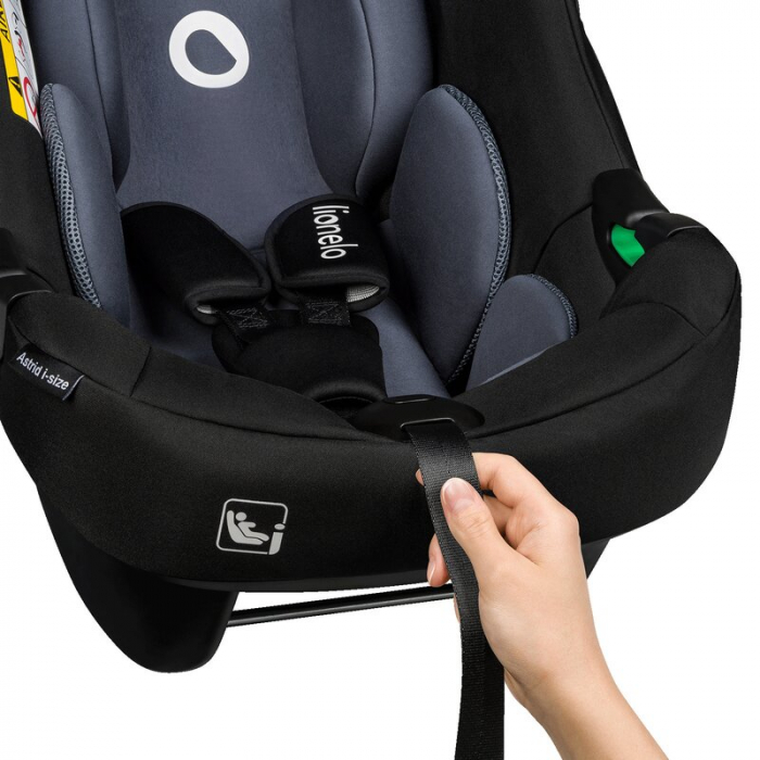 Scoica auto, Lionelo, i-Size Astrid, Include baza Isofix, 0-13 Kg, 40-87 cm, Cu maner si capotina reglabile, Cu protectie laterala avansata, Salteluta confortabila, Testat ADAC, Conform cu R129, Negru [18]