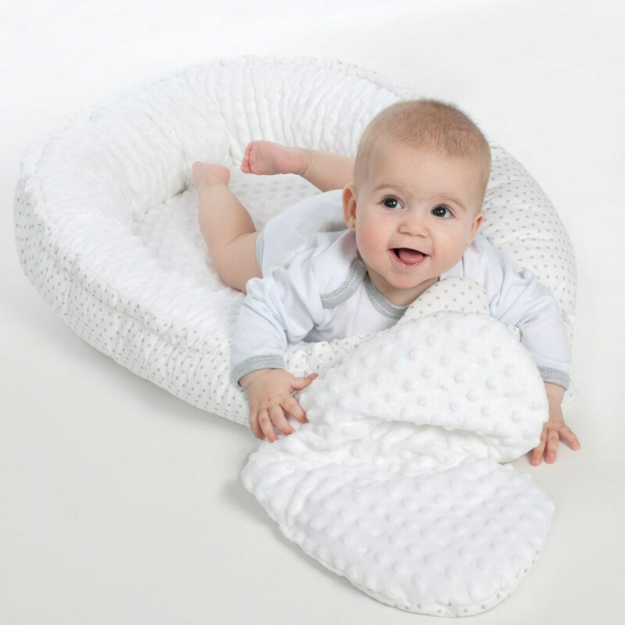 Set 3 piese, New Baby, Luxury, Baby Nest cu doua fete, Cu paturica si pernuta in forma de inima, Minky Heart White [10]