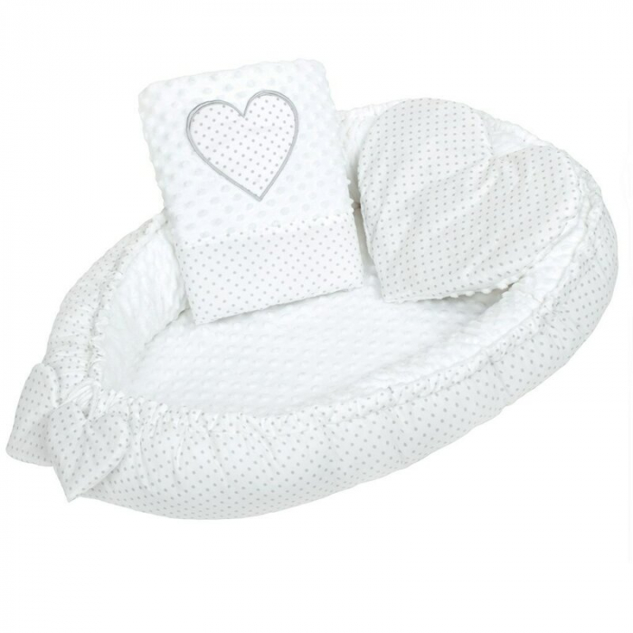 Set 3 piese, New Baby, Luxury, Baby Nest cu doua fete, Cu paturica si pernuta in forma de inima, Minky Heart White [5]
