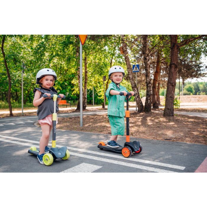 Trotineta, Lionelo, Timy, Copii, Ultrapliabila, Pana la 50 Kg, Cu design ergonomic, Cu lumini LED, 26 5 x 60 x 64-76 cm, 3 ani+, Roz [30]