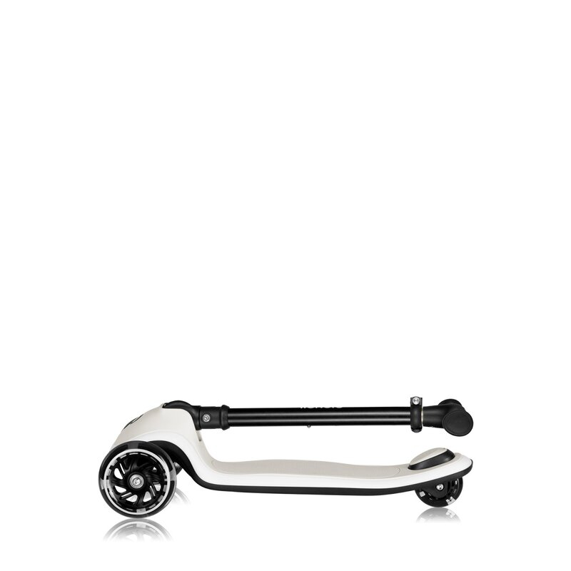 Trotineta pentru copii, Lionelo, Mey, Ultrapliabila, Cu lumini si cosulet, Maner ajustabil pe inaltime, 3 ani+, Pana la 50 Kg, Ultra usor, 2.8 kg, Conform cu standardul EN71-1/2/3, Certificata Interte [13]
