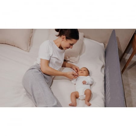 Bariera de protectie pentru pat, Lionelo, Lora XL, Pliabila, Sistem de blocare StandSafe, Geanta de transport inclusa, 150x46 cm, Conform cu BS 7972:2001+A1:2009, Bej [26]