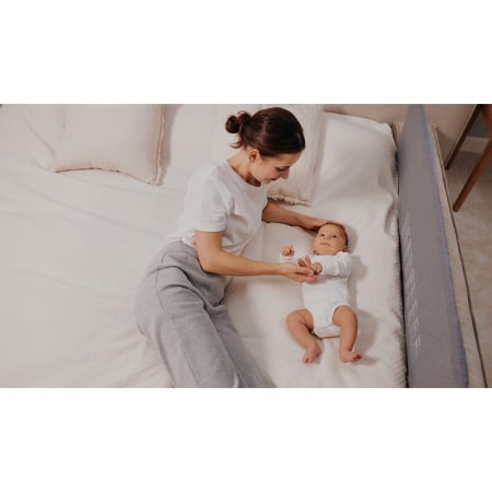 Bariera de protectie pentru pat, Lionelo, Lora XL, Pliabila, Sistem de blocare StandSafe, Geanta de transport inclusa, 150x46 cm, Conform cu BS 7972:2001+A1:2009, Bej [27]