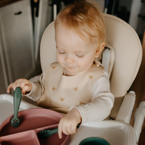 Baveta moale, Petite&Mars, Take&Match, Reglabila, Cu buzunar colector, Silicon, Fara BPA, 6 luni+, Frosted Sky, Albastru [4]