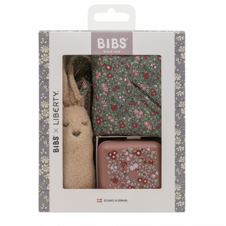 Imbracaminte si Accesorii - BIBS X Liberty Bundle - Set cutie cadou cu bavetica, cutie de suzeta, clip suzeta si jucarie multisenzoriala