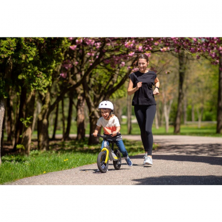 Bicicleta fara pedale, Lionelo, Bart Tour, Usoara, Cu cadru din magneziu, Cu ghidon si sa reglabile, Greutate 3.8 Kg, 12 inch, Conform cu standardul european de securitate EN71, Pink Bubblegum [23]