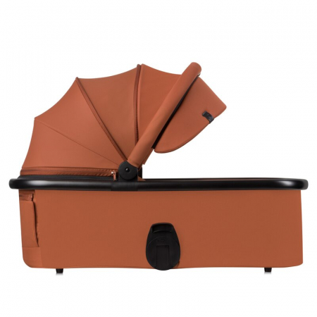 Carucior 2 in 1, Lionelo, Layla, Pana la 22 kg, Cadru aluminiu, Cu landou intarit si salteluta din spuma AirDots, Reversibil, Cu ventilatie 3D, Cu accesorii, EN1888-1, EN1888-2, EN1466, Maro [27]