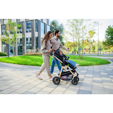 Carucior 3 in 1, Lionelo, Amber, Cadru aluminiu, Cu landou intarit si salteluta moale, Cu scoica auto testata ADAC, Reversibil, Cu accesorii, Geanta parinti, Pana la 22 kg, Bej [69]