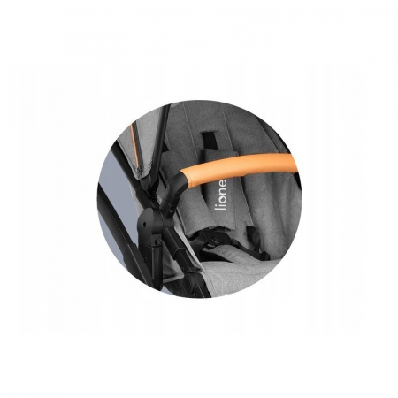 Carucior 3 in 1 Lionelo Amber, Cadru din aluminiu, Landou confortabil, Scaun auto testat ADAC, Accesorii incluse, Geanta parinti, pana la 22 kg, Certificat EN1888, Gri Deschis [56]
