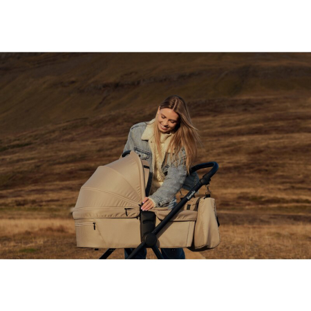 Carucior 3 in 1, Lionelo, Meril, Cu landou de dimensiune XL, Reversibil, Cu scoica auto testata ADAC, Cu accesorii, Pana la 22 kg, Conform cu EN1888-1 EN1888-2, EN1466, Negru [37]