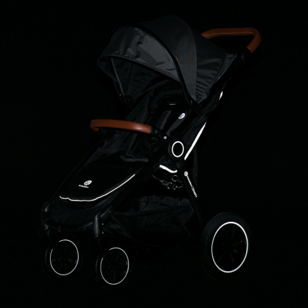 Carucior sport, Petite&Mars, Street+ Air, Include capotina impermeabila Editie limitata, Cu fereastra, husa picioare, cos de bagaje, Cu roti gonflabile, Centura de siguranta in 5 puncte, Pana la 25 kg [7]