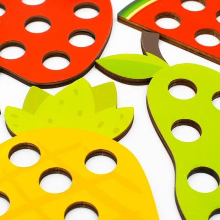 Jucarie Montessori de snuruit, Baby Mix, Dezvolta abilitatile motorii fine, a concentrarii si a rabdarii, Lemn si snur moale din bumbac, 36 luni+, Vegetables and Fruits [1]