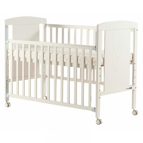 Mobilier si Lenjerie - Patut din lemn bebe, 120x60 cm, Cu laterala culisanta, Din lemn de pin si mdf, Cu roti, Cu sina speciala pentru dentitie, Stabil si rezistent, White, FreeON, Mia
