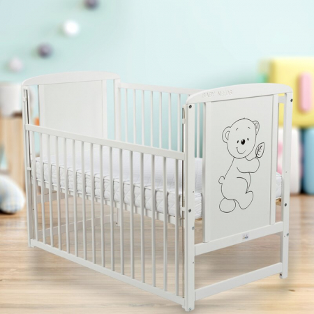 Patut din lemn bebe, 120x60 cm, Cu laterala culisanta, Din lemn de pin si mdf, Stabil si rezistent, Inaltime saltea reglabila pe 3 nivele, Laterala cu 3 bete detasabile, EN716-1, EN716-2, Alb, Babynee [4]