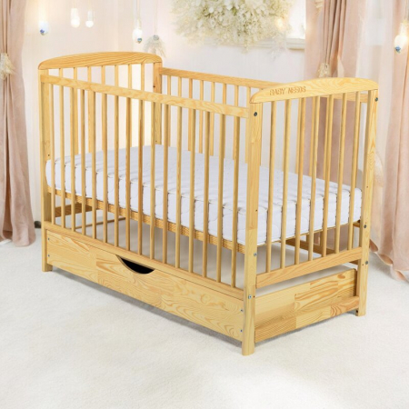 Patut din lemn bebe, 120x60 cm, Cu sertar cu capac, Din lemn de pin si mdf, Stabil si rezistent, Inaltime saltea reglabila pe 3 nivele, Laterala cu 3 bete detasabile, EN716-1, EN716-2, Natur, Babyneed [2]