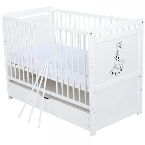 Patut din lemn bebe, Transformabil si pentru junior, 120x60 cm, Cu sertar cu capac, Din lemn de pin si mdf, Stabil si rezistent, Inaltime reglabila pe 3 nivele, Laterala cu 3 bete detasabile, EN716-1  [9]