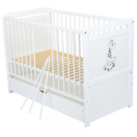 Patut din lemn bebe, Transformabil si pentru junior, 120x60 cm, Cu sertar cu capac, Din lemn de pin si mdf, Stabil si rezistent, Inaltime reglabila pe 3 nivele, Laterala cu 3 bete detasabile, EN716-1  [8]