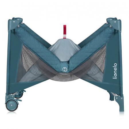Patut pliant, Lionelo, Flower, Cu doua nivele, Cu arcada, Geanta transport, Masuta de infasat, Bara cu jucarii, Fereastra laterala, 120x60 cm, Conform cu standardele europeane de securitate EN 716 si  [8]