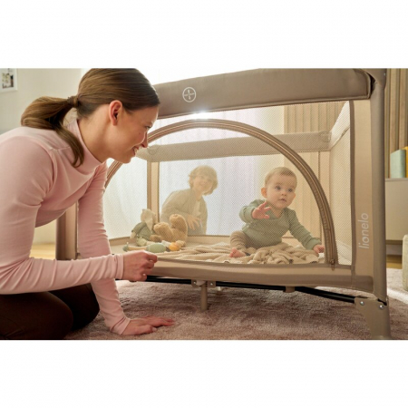 Patut pliant, Lionelo, Laura, 102 x 74 cm, Cu doua nivele, Functie de tarc, Cu roti, Include salteluta si geanta de transport, Pereti din plasa, Deschidere laterala, Pana la 15 kg, 0 luni +, Verde [25]