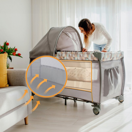 Patut pliant, Lionelo, Sven Plus, 120x60 cm, Cu doua nivele, Cu arcada jucarii, masuta de infasat, vibratii, melodii, conform cu standardele europeane de securitate EN716 si EN12221, Bej Olive [15]