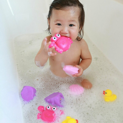 Set 7 animalute de baie, Fara gauri, Cu gentuta pentru transport, Fara BPA, Floating Sea Friends, Playgro, Pink [9]