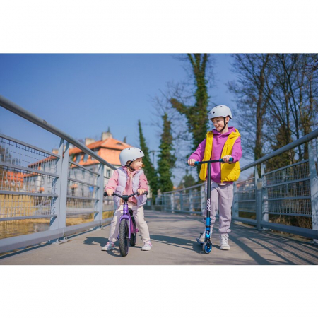 Trotineta, Lionelo, Whizz, Pentru Acrobatii, Rulmenti ABEC-9, Sistemul de compresie IHC 9, 20 - 100 kg, Conform cu standardul european de securitate EN14619, Galben/Negru [26]