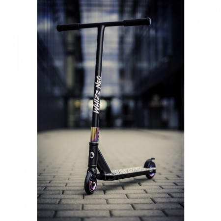 Trotineta, Lionelo, Whizz, Pentru Acrobatii, Rulmenti ABEC-9, Sistemul de compresie IHC 9, 20 - 100 kg, Conform cu standardul european de securitate EN14619, Multicolor [17]