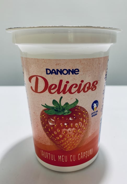 Iaurt Danone Delicios cu căpșuni [1]