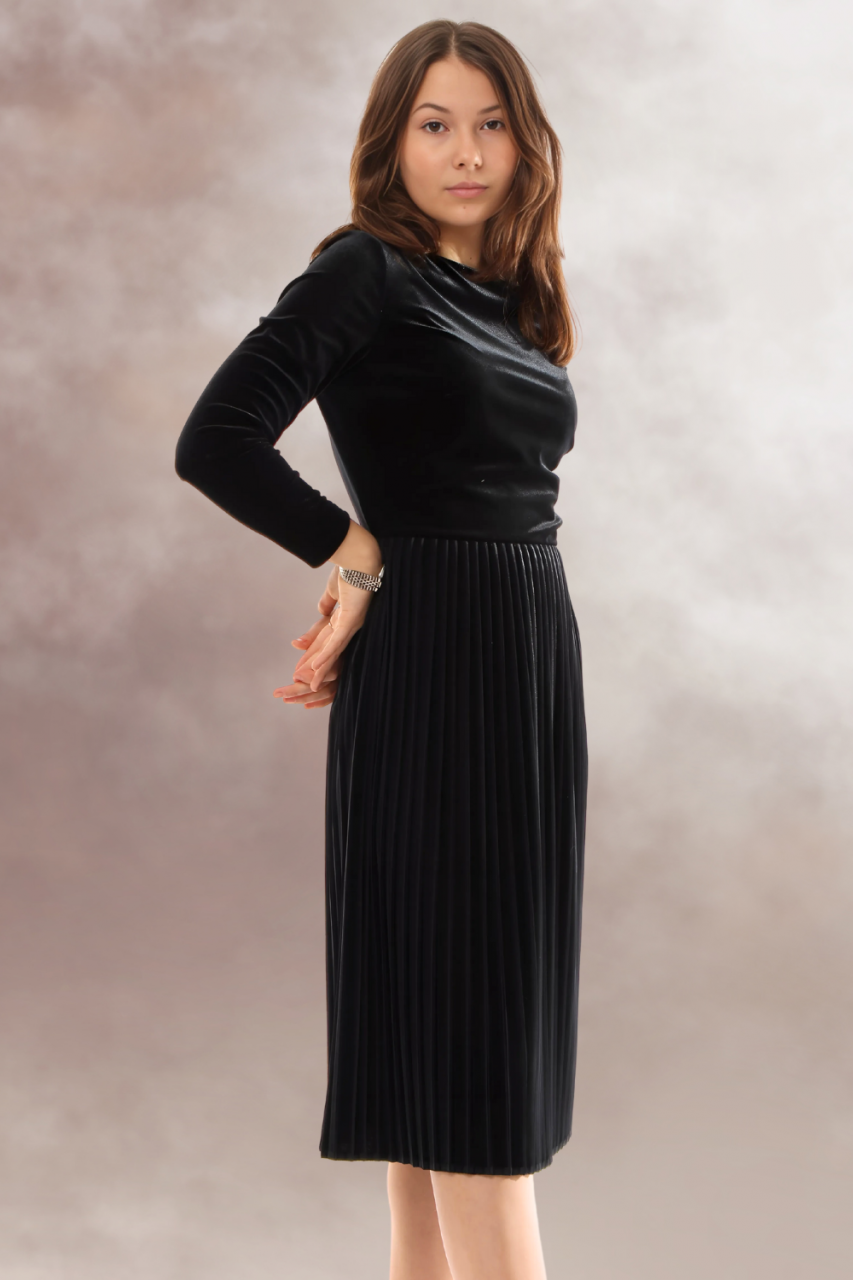 Anthracite Dynasty Velvet [2]