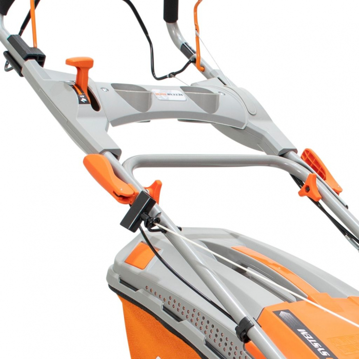 Masina de tuns gazon/iarba autopropulsata pe benzina RURIS RX333S,motor Briggs&Stratton, 3 CP, 140 CC, 4 timpi, 46 cm latime lucru, 25-75 mm inaltime lucru,carcasa metal, 65 l sac colector,rezervor 0.8 l [6]