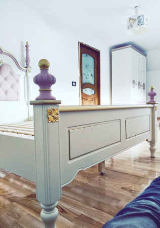 Pat Mica Lebada din MDF si lemn stejar  120 x 190cm, noptiera-cod 118 [10]