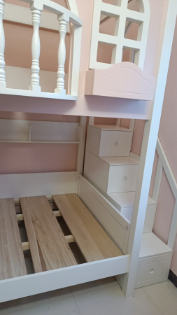 Paturi supraetajate Julieta [4]