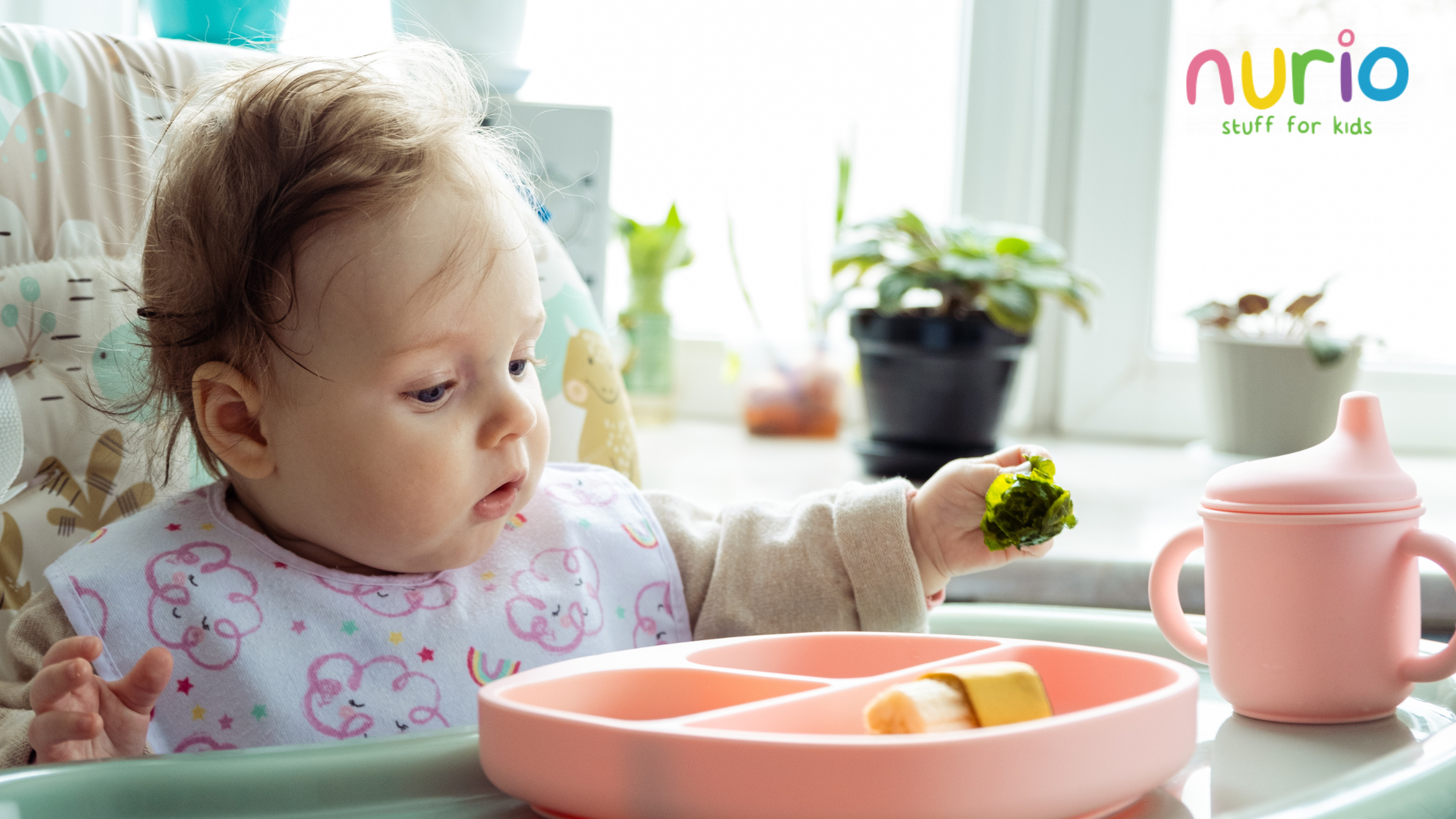 Diversificarea Alimentației la Bebeluși – Primii pași către o lume nouă de gusturi și texturi