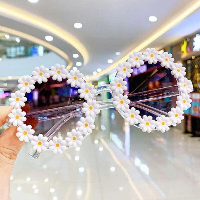 Set Ochelari de Soare pentru Fetite, Model Floricele Vesele, Marime Universala - Alb [8]