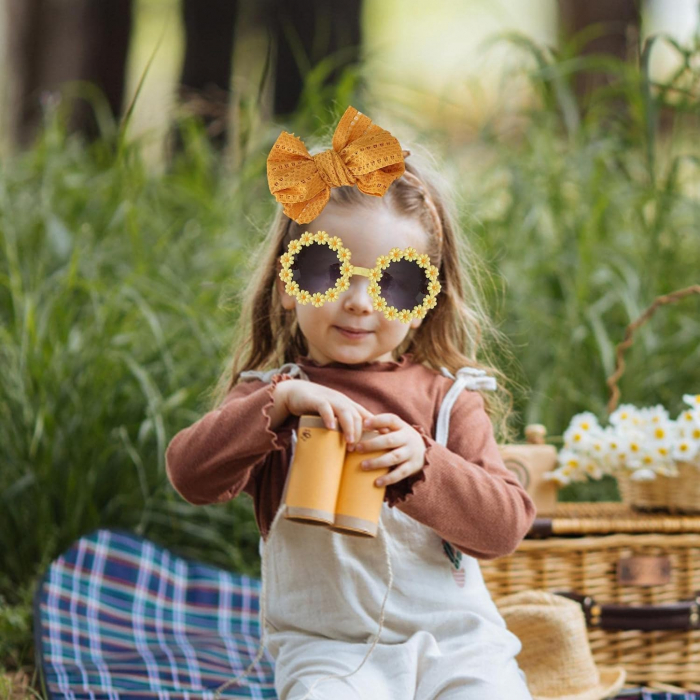 Set Ochelari de Soare pentru Fetite, Model Floricele Vesele, Marime Universala - Galben [6]