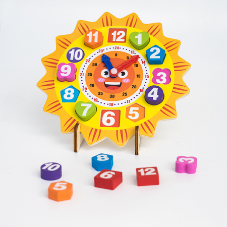 Ceas din Lemn pe Suport tip Puzzle