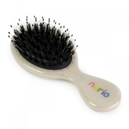 Perie cu Peri de Mistret si Peri Ionici din Nailon 17.5 cm Alb Cameleon - Nurio [1]