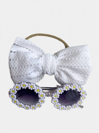 Palarii si Ochelari de Soare - Set Ochelari de Soare pentru Fetite, Model Floricele Vesele, Marime Universala - Alb