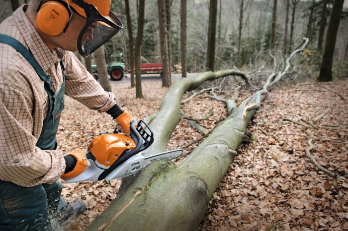 Motofierastrau cu motor pe benzina (drujba) Stihl MS 391 4.5 cp, 40cm [3]