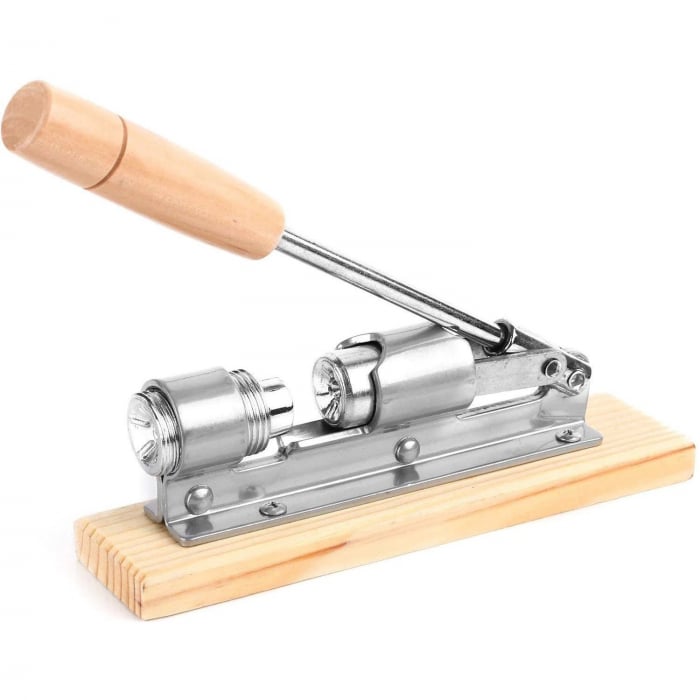 Spargator manual pentru nuci,din material otel si lemn [5]
