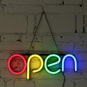Reclama semn luminos Led neon cu mesaj Open [1]