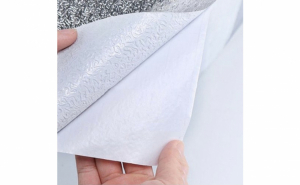 Folie adeziva din aluminiu pentru o bucatarie 60 x 300 cm [6]